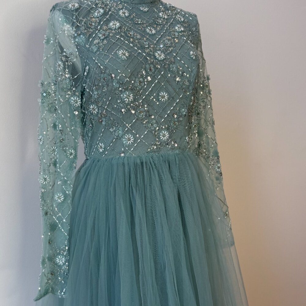 NEW Faeriesty Long-Sleeve Seafoam Princess Ball Gown, Size Large - Picture 6 of 12